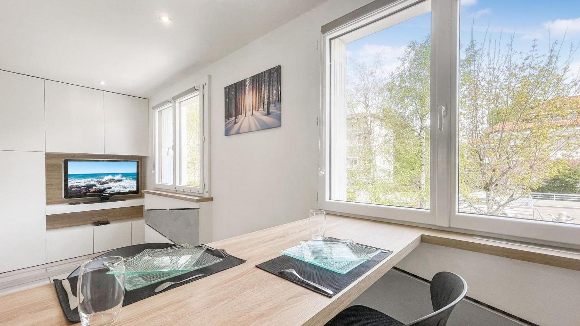 Homey Tidy - New / Proche Centre Annecy / Parking Gratuit / Logement Entierement Equipe المظهر الخارجي الصورة